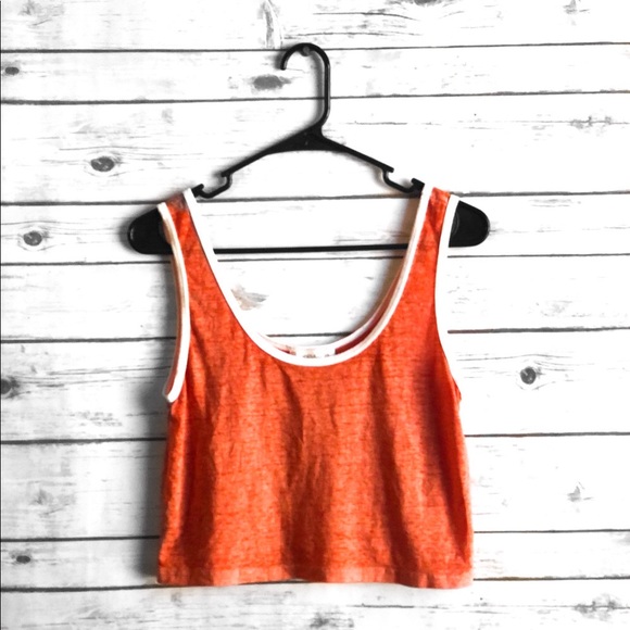 Forever 21 Tops - 3/$15 FOREVER 21 Crop Top